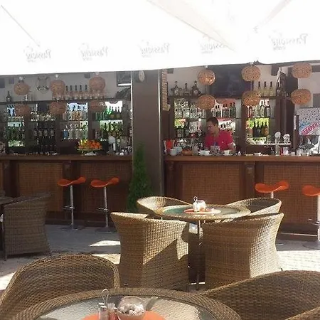 Bahami Aparthotel 3*