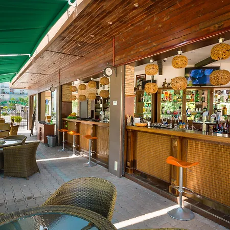 Bahami ساني بيتش