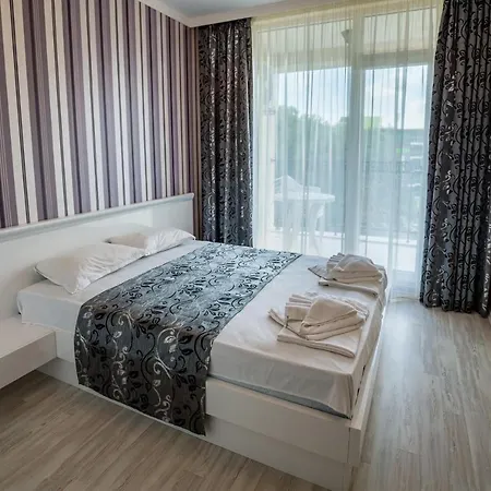 Bahami 3* ساني بيتش