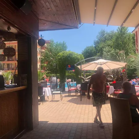 Апарт-отель Bahami 3*