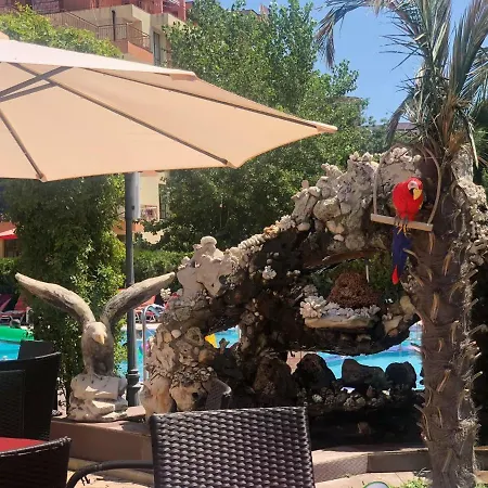 Apart-hotel Bahami 3*