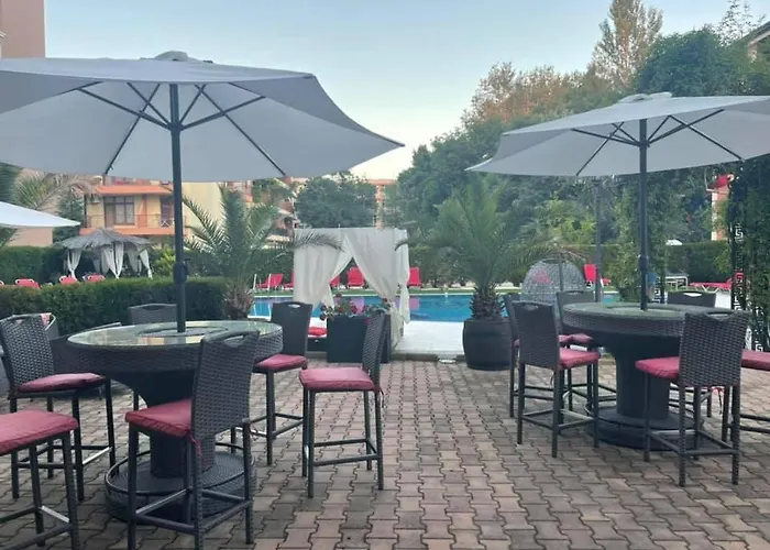 Bahami Aparthotel 3*